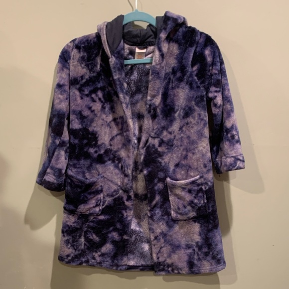 Unisex Cat & Jack Black and Purple Tie-Dye Fleece Robe Girls or Boys Medium 8/10 - Picture 1 of 3